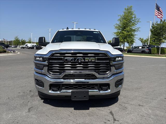 2026 RAM Ram 3500 Chassis Cab RAM 3500 TRADESMAN CREW CAB CHASSIS 4X4 60 CA