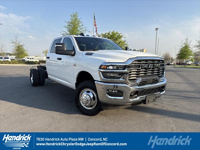 2026 RAM Ram 3500 Chassis Cab RAM 3500 TRADESMAN CREW CAB CHASSIS 4X4 60 CA