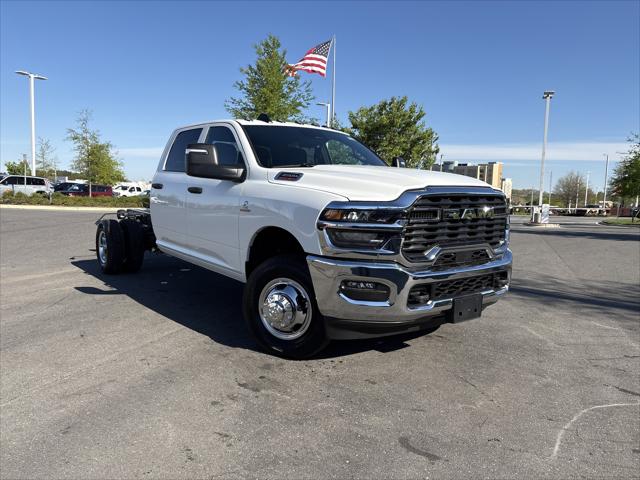 2026 RAM Ram 3500 Chassis Cab RAM 3500 TRADESMAN CREW CAB CHASSIS 4X4 60 CA