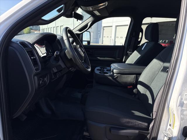 2026 Ram 3500 Chassis Cab Tradesman/Big Horn