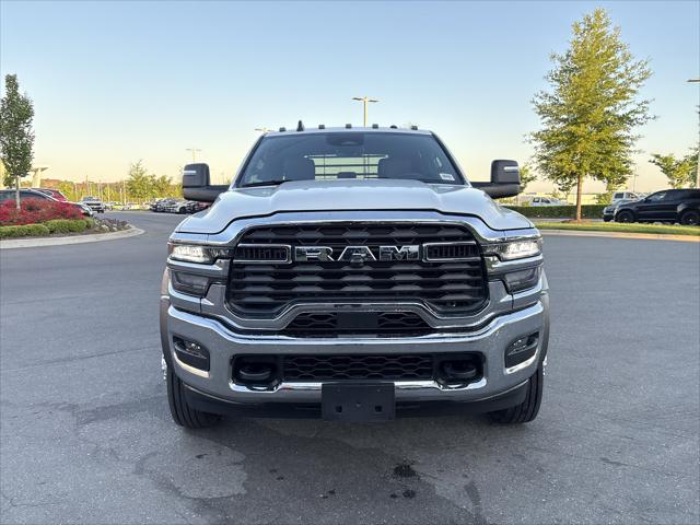 2025 RAM 4500 Chassis RAM 4500 TRADESMAN CHASSIS CREW CAB 4X4 84 CA