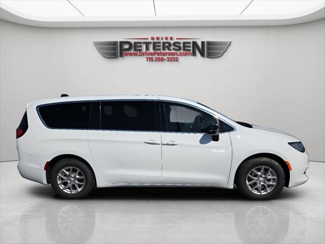 2026 Chrysler Voyager LX