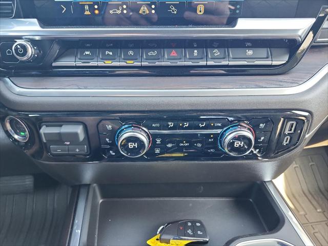 2026 GMC Sierra 1500 Crew Cab, Short Bed, SLT, 4WD