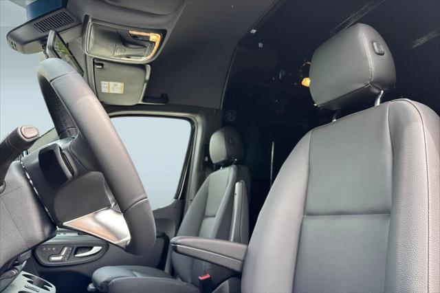 2026 Mercedes-Benz Sprinter 2500 Standard Roof 4-Cyl Diesel HO