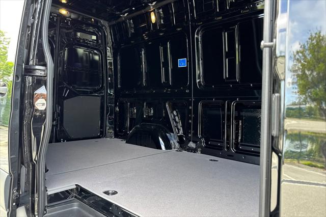 2026 Mercedes-Benz Sprinter 2500 Standard Roof 4-Cyl Diesel HO