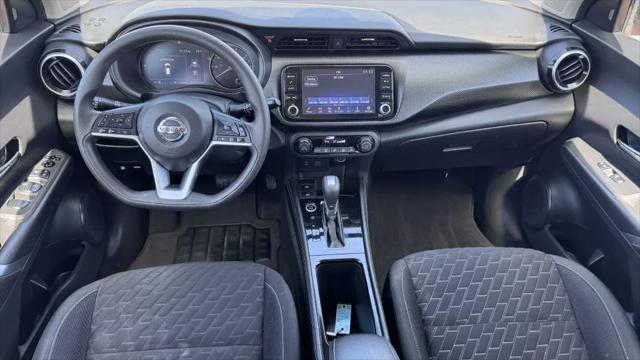 2021 Nissan Kicks SV Xtronic CVT
