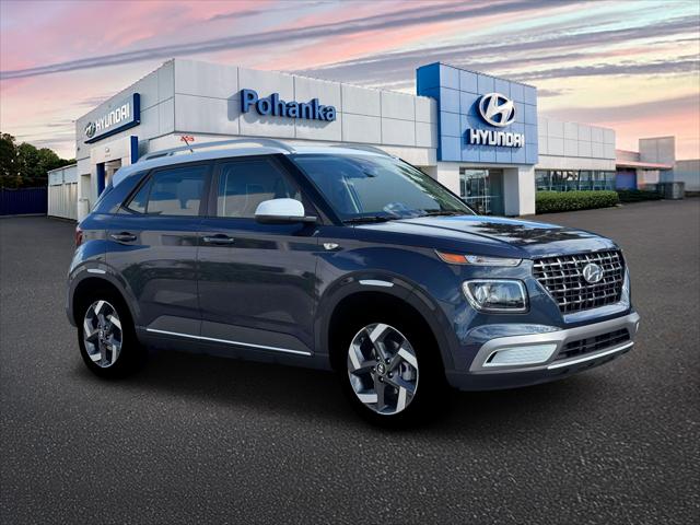 2026 Hyundai Venue SEL w/Two-Tone Roof