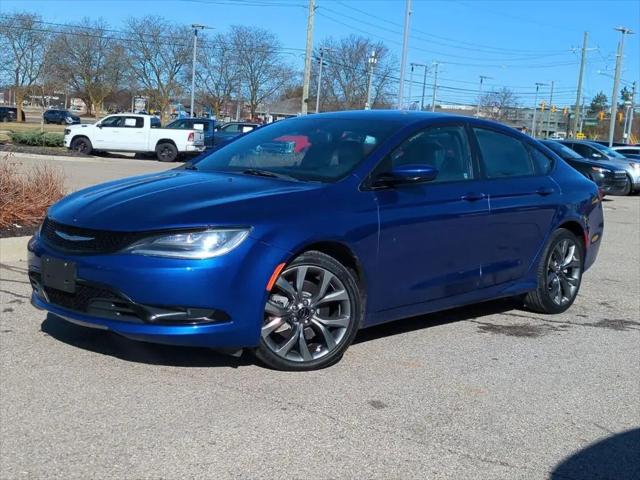 2016 Chrysler 200 S for sale in Waterford, MI
