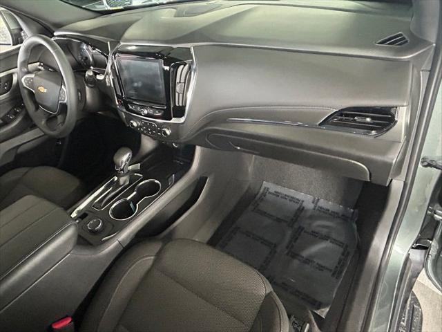 2023 Chevrolet Traverse FWD LT Cloth