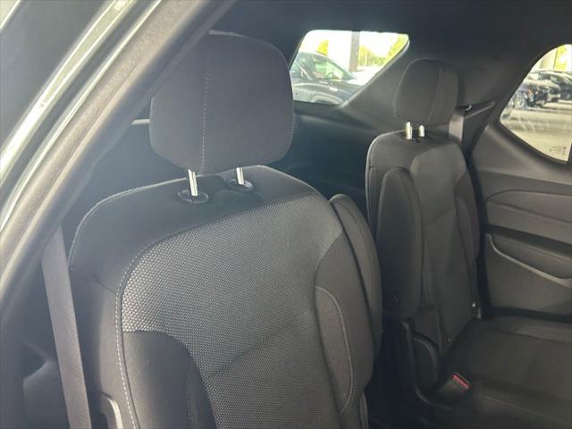 2023 Chevrolet Traverse FWD LT Cloth