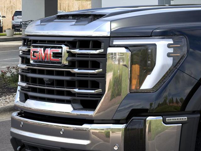 2026 GMC Sierra 2500HD Crew Cab, Standard Bed, SLT, 4WD