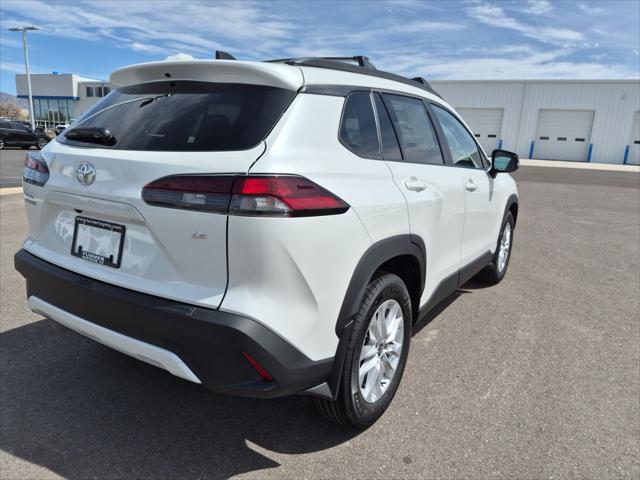 2026 Toyota Corolla Cross LE