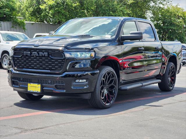 2026 RAM Ram 1500 RAM 1500 EXPRESS CREW CAB 4X4 57 BOX