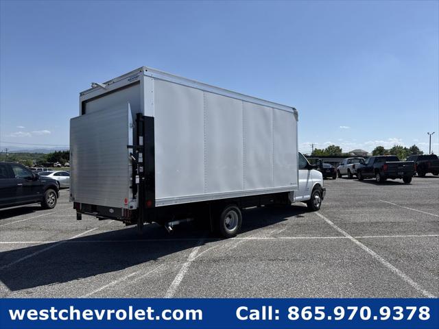 2026 Chevrolet Express Cutaway 4500 Van