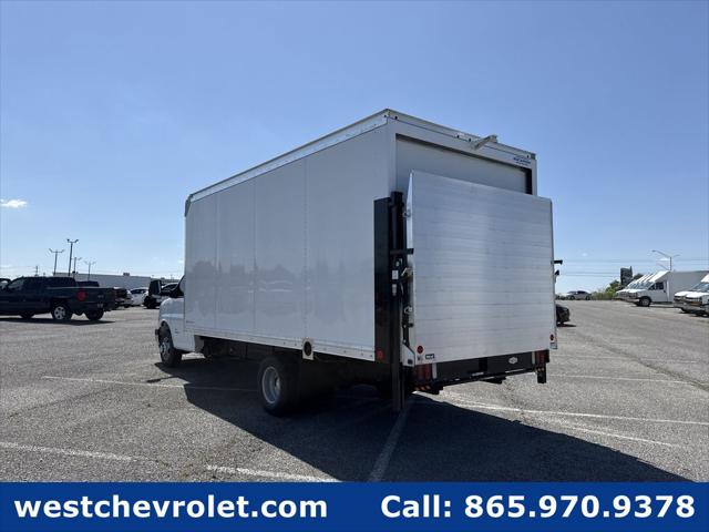 2026 Chevrolet Express Cutaway 4500 Van