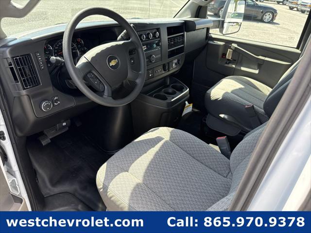 2026 Chevrolet Express Cutaway 4500 Van