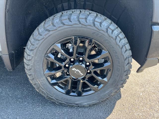 2026 Chevrolet Silverado 2500HD Crew Cab, Standard Bed, LT, 4WD