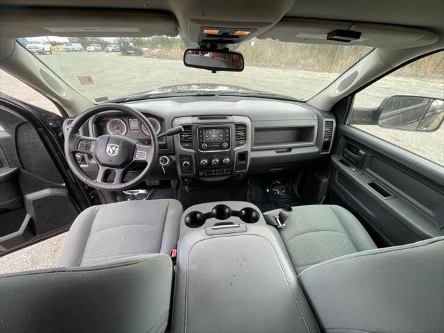 2016 RAM 2500 Tradesman 2016 RAM 2500 Tradesman