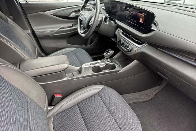 2024 Buick NV Preferred FWD