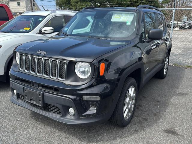 2022 Jeep Renegade Latitude 4x4 2022 Jeep Renegade Latitude 4x4
