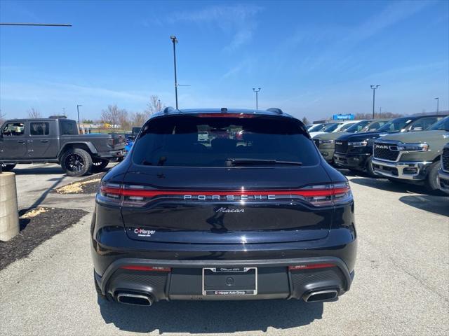 2022 Porsche Macan Base
