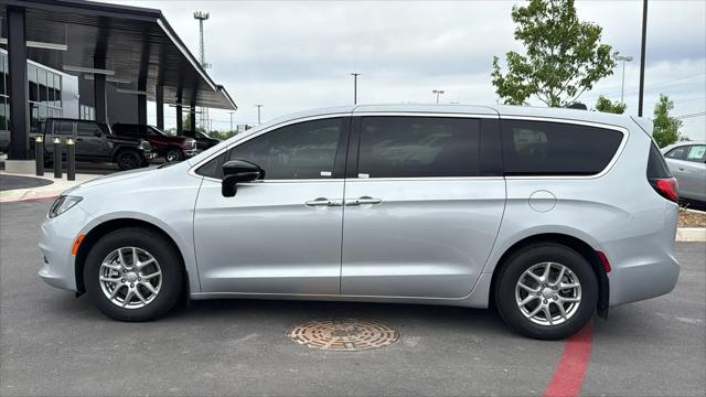 2026 Chrysler Voyager LX