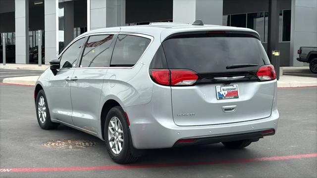 2026 Chrysler Voyager LX