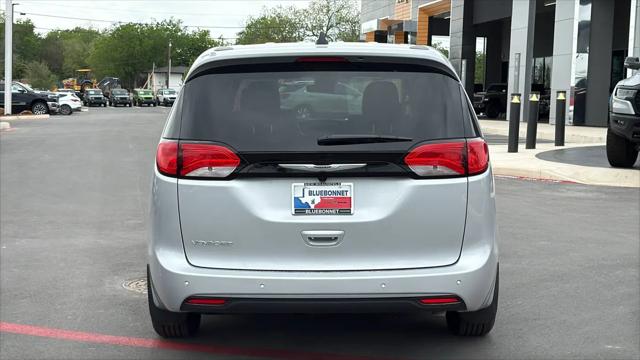 2026 Chrysler Voyager LX