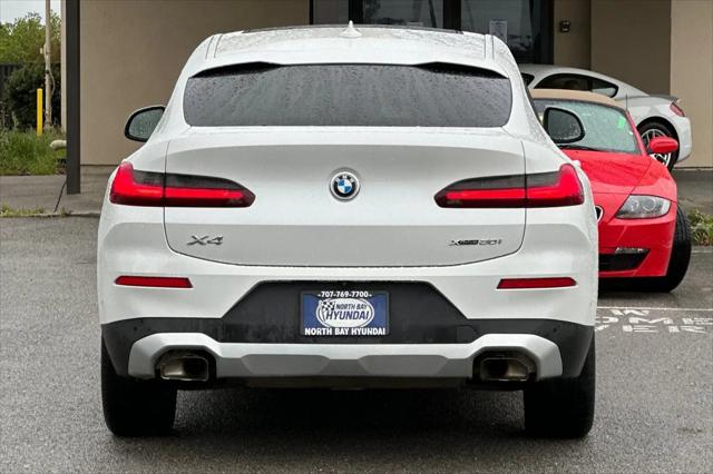2023 BMW X4 xDrive30i