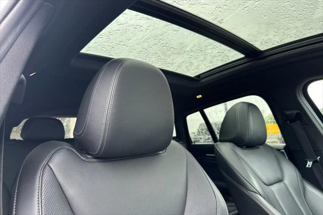 2023 BMW X4 xDrive30i
