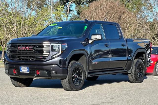 2022 GMC Sierra 1500 4WD Crew Cab Short Box AT4X