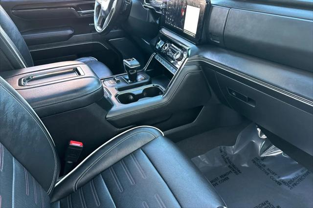 2022 GMC Sierra 1500 4WD Crew Cab Short Box AT4X