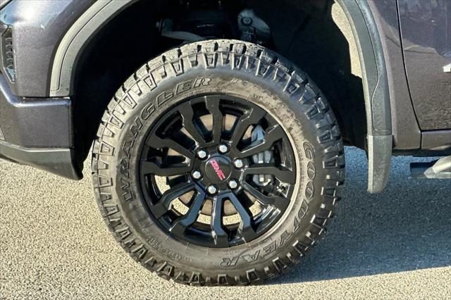 2022 GMC Sierra 1500 4WD Crew Cab Short Box AT4X