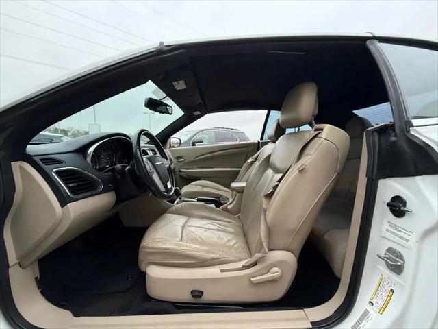 2011 Chrysler 200 Limited