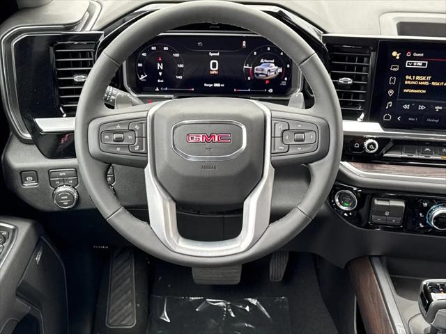 2026 GMC Sierra 1500 Crew Cab, Short Bed, SLT, 4WD