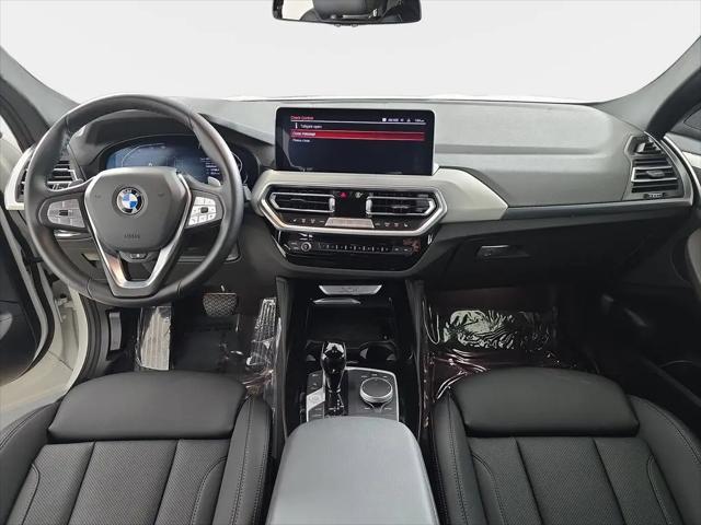 2025 BMW X4 xDrive30i