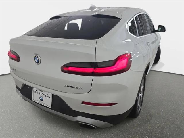 2025 BMW X4 xDrive30i