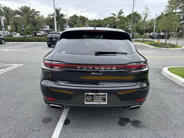2021 Porsche Macan Macan