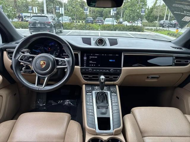 2021 Porsche Macan Macan
