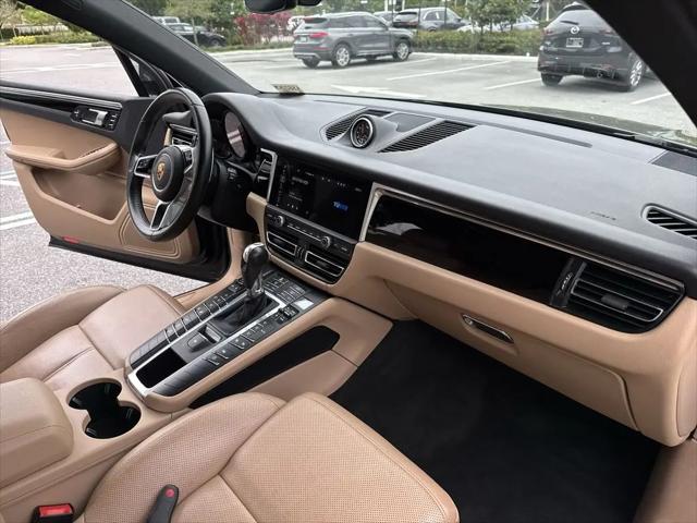 2021 Porsche Macan Macan