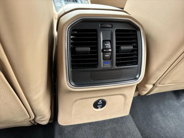 2021 Porsche Macan Macan