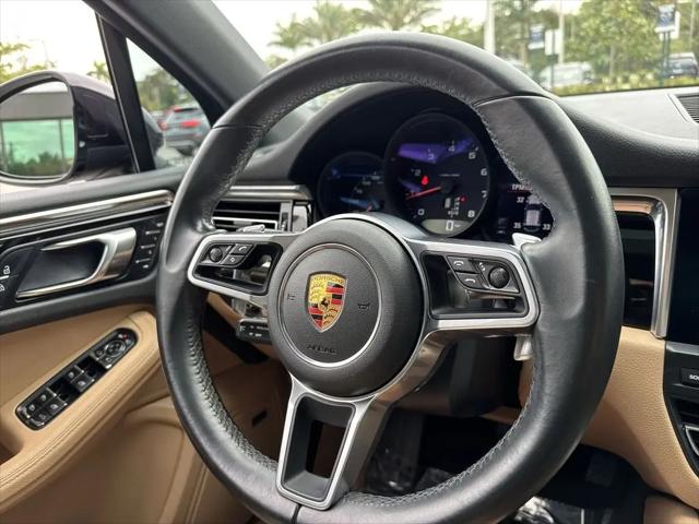 2021 Porsche Macan Macan