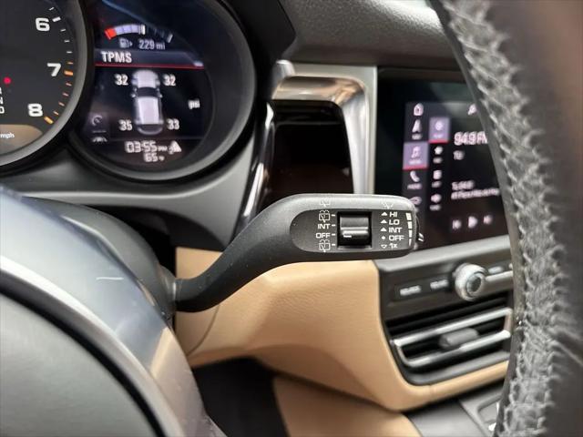 2021 Porsche Macan Macan