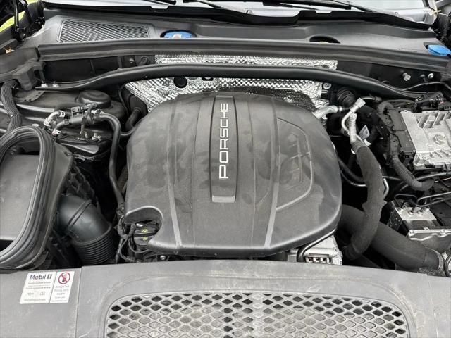 2021 Porsche Macan Macan
