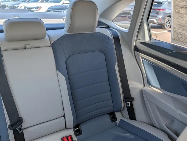 2025 Volkswagen Jetta 1.5T SE