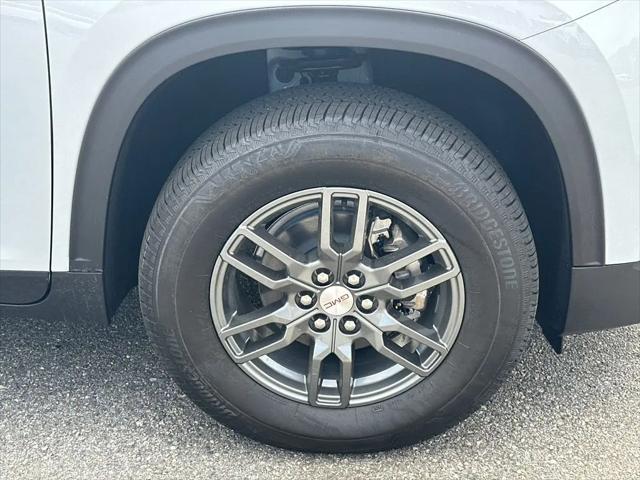2026 GMC Acadia Elevation FWD