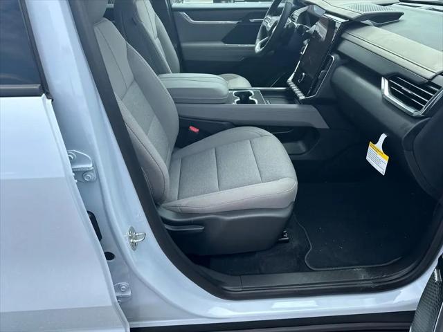 2026 GMC Acadia Elevation FWD
