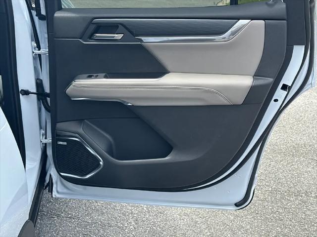 2026 GMC Acadia Elevation FWD