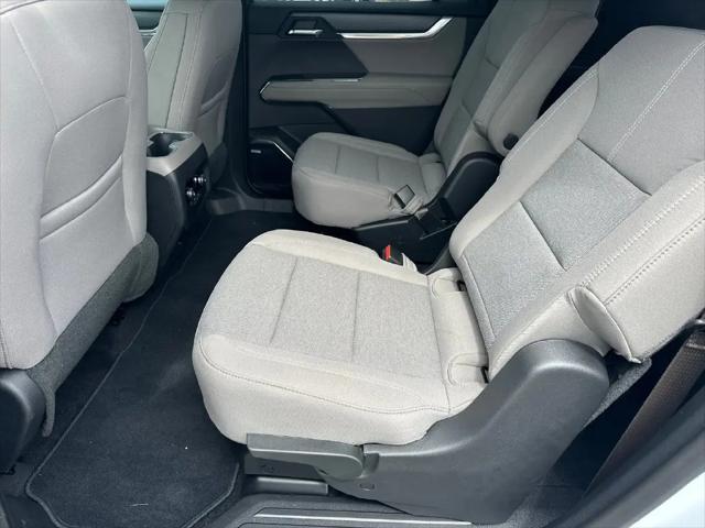 2026 GMC Acadia Elevation FWD