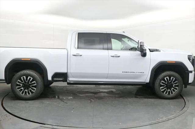 2026 GMC Sierra 2500HD Crew Cab, Standard Bed, Denali Ultimate, 4WD